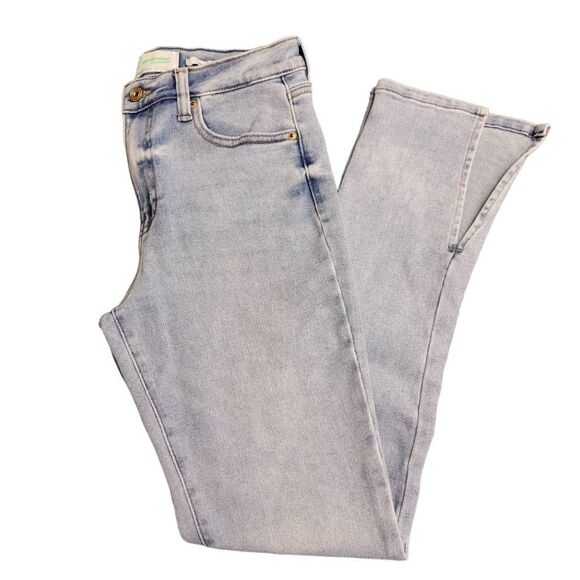 Venus Regeneration by Celebrity Pink Renewable Essentials Light Blue Jeans - Picture 12 of 12